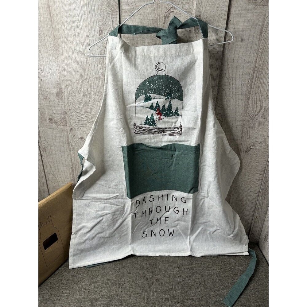 Creative Co-Op Christmas Dashing Through The Snow Apron Pocket Holiday Cooking